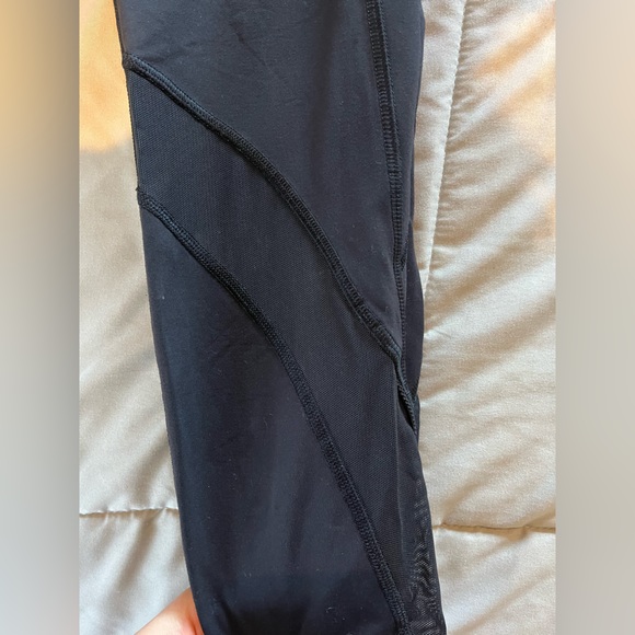 Lululemon Cropped Legging - Picture 3 of 5